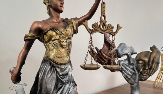ARSA PAYI KARŞILIĞI İNŞAAT SÖZLEŞMESİNİN GEÇERSİZLİĞİNİN TESPİTİ YA DA GERİYE ETKİLİ OLARAK FESHEDİLMESİNİN ÜÇÜNCÜ KİŞİLERE ETKİSİ / İÇTİHAT DEĞİŞİKLİĞİ
